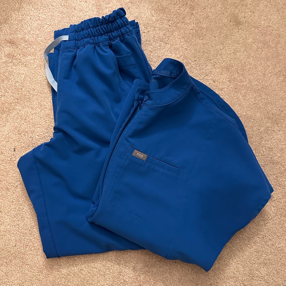 Figs Women's Scrub Set in Royal Blue